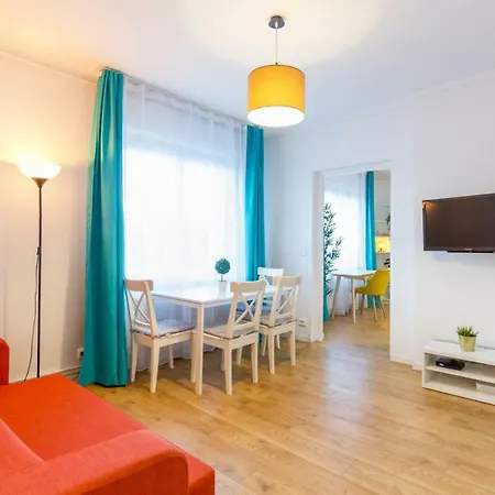 Charming Central Bright